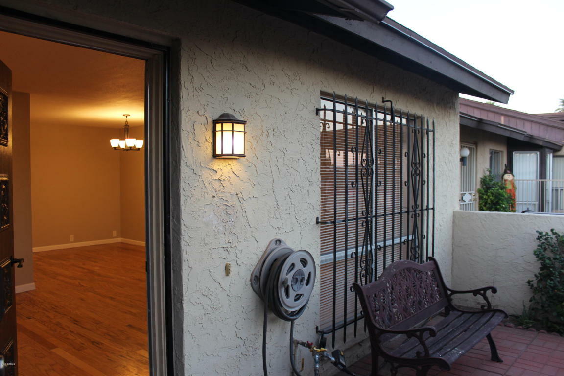 Property Photo: 5127 W Palo Verde Avenue AZ 85302