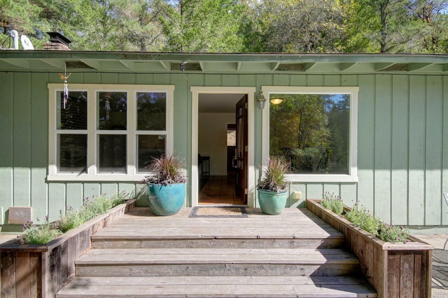 Property Photo:  1075 Montgomery Road  CA 95472 