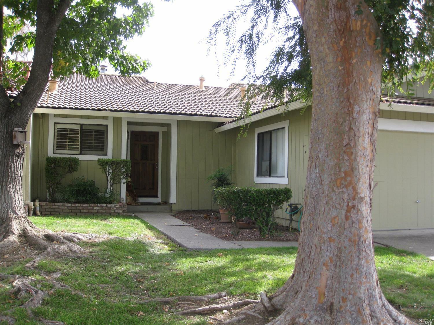 Property Photo: 720 Yellowstone Drive CA 95687
