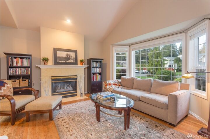 Property Photo: 5912 157th St SW WA 98026