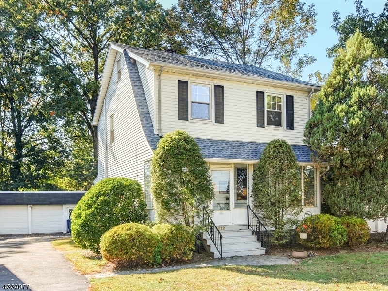 Property Photo:  212 Village Rd  NJ 07079 