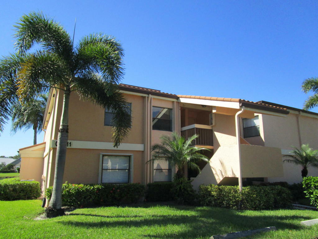 Property Photo:  12911 Briarlake Drive 102  FL 33418 