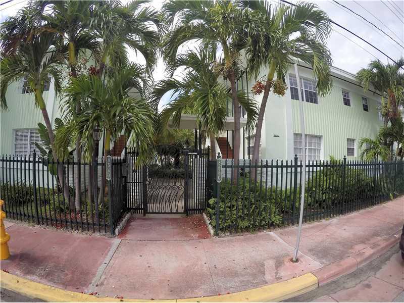 Property Photo:  8550 Byron Ave 2G  FL 33141 