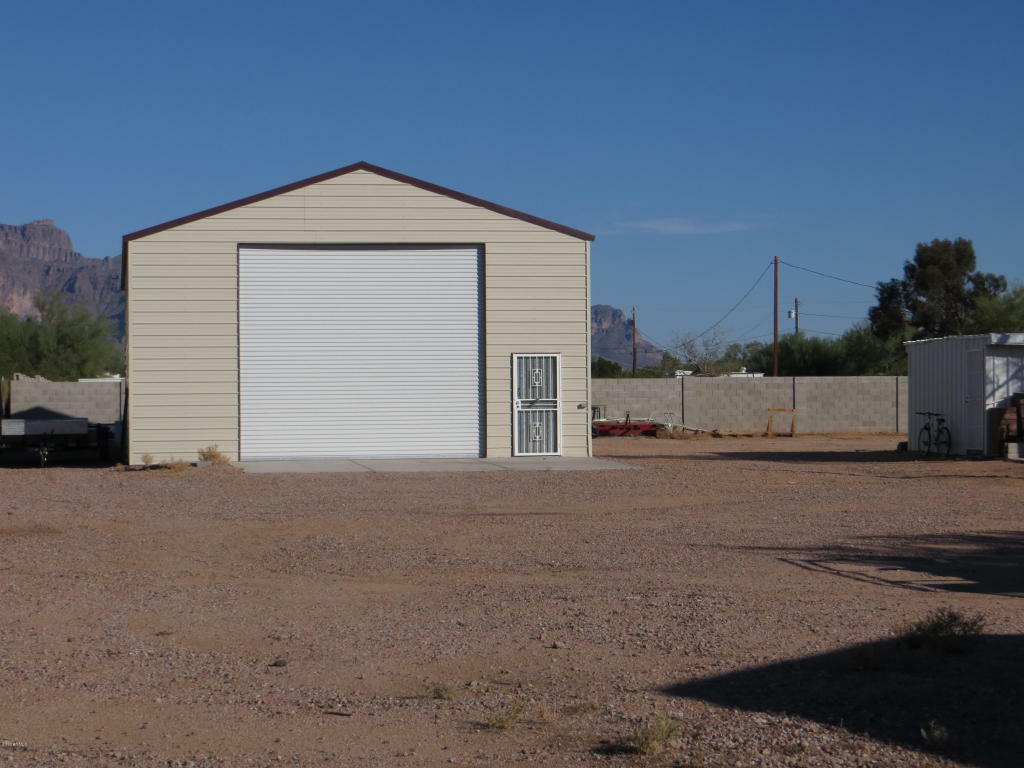 Property Photo:  1823 N Valley Drive  AZ 85120 