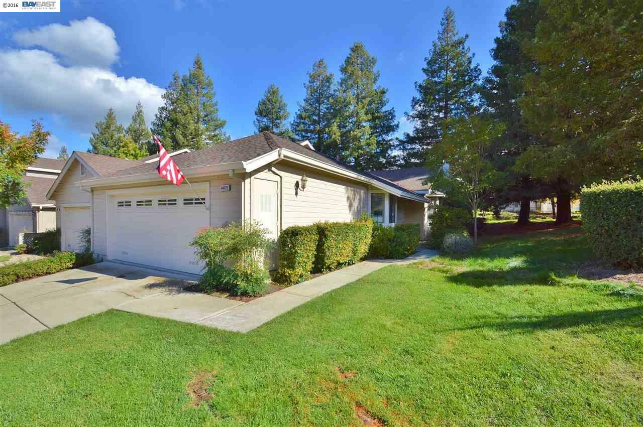 Property Photo:  44028 Cerro Ct  CA 94539 