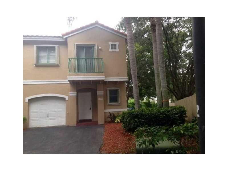 Property Photo:  1497 NW 126th Way 1  FL 33323 