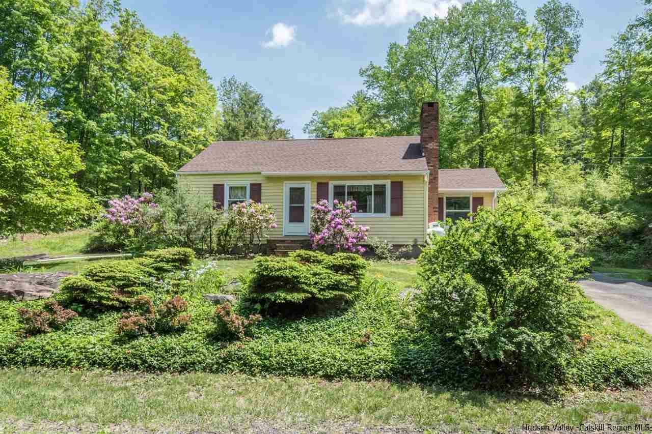 Property Photo:  423 Krumville  NY 12461 