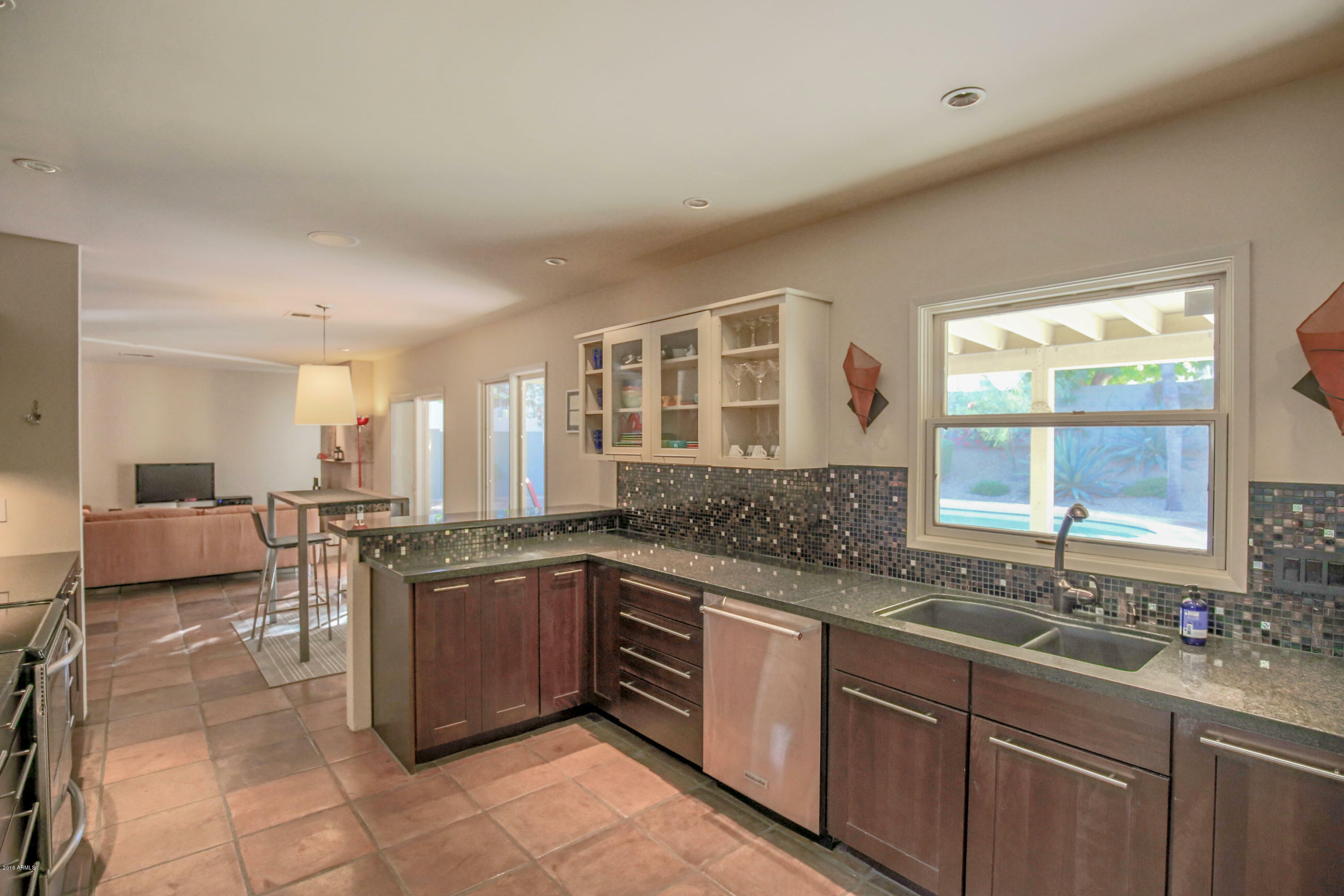 Property Photo: 9242 N 34th Place AZ 85028