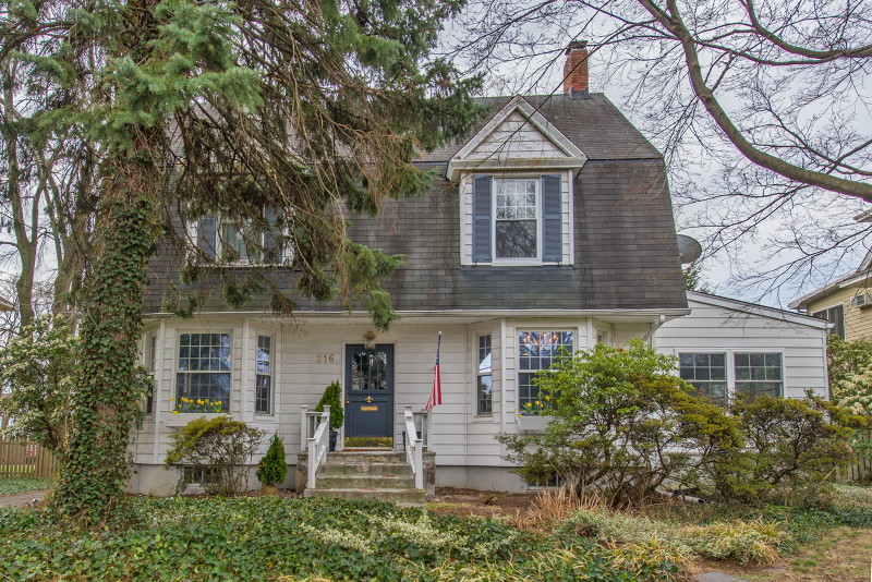 Property Photo:  216 Lorraine Ave  NJ 07043 