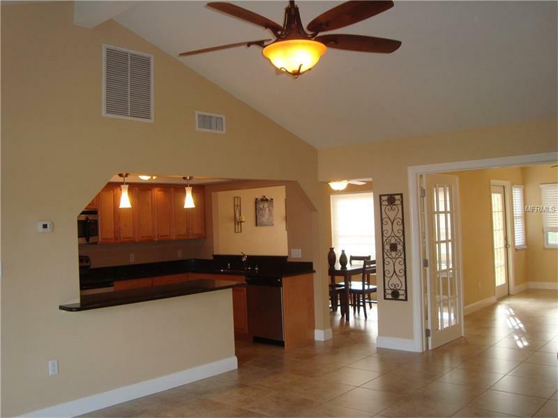 Property Photo:  2824 Shannon Drive  FL 33950 