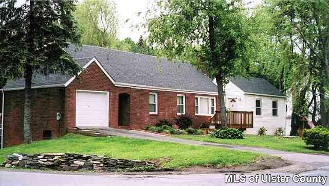 Property Photo:  10 Lakeview  NY 12401 