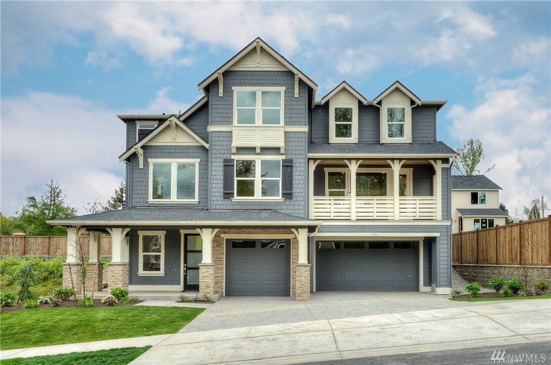 Property Photo:  906 231st (#17) St SE  WA 98021 