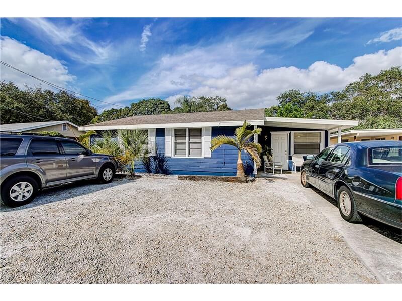 Property Photo: 1825 Robinhood Street FL 34231
