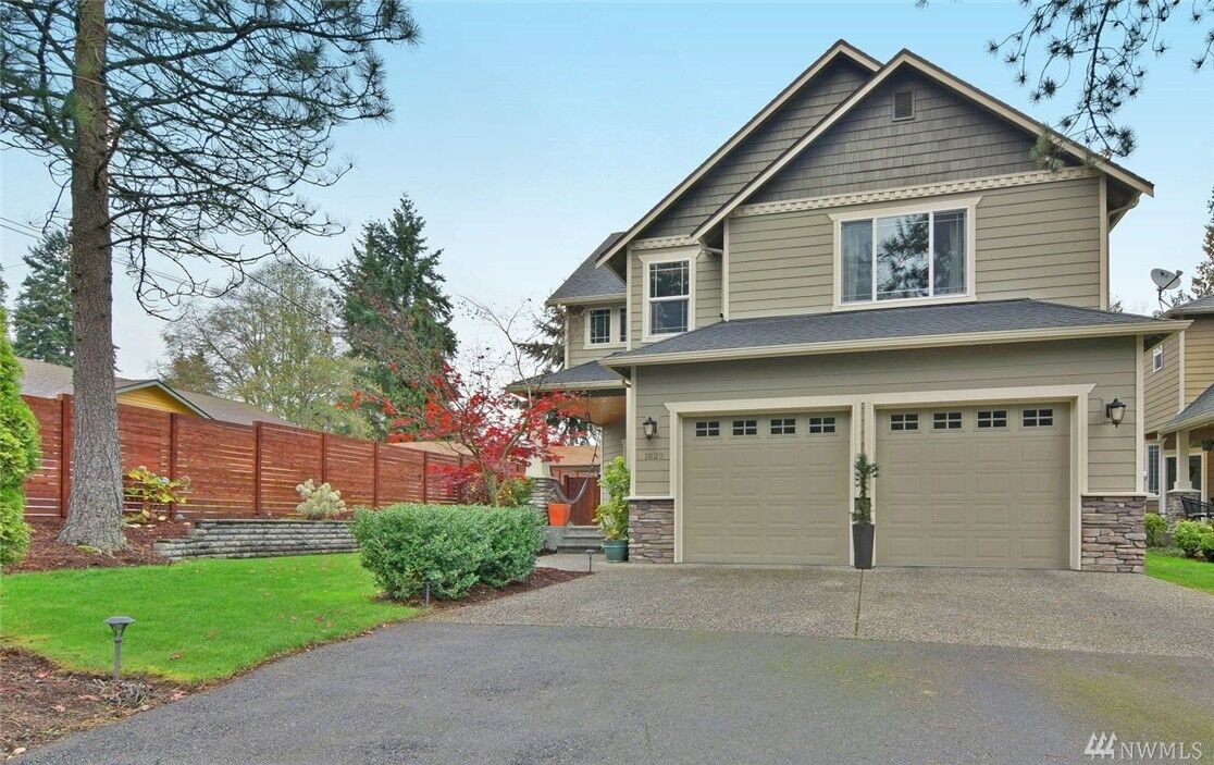 Property Photo: 1828 NE Perkins Wy WA 98155