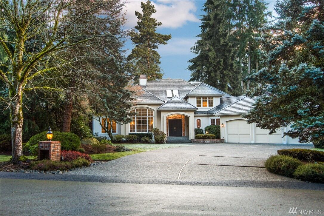 Property Photo: 15715 NE 135th St WA 98052