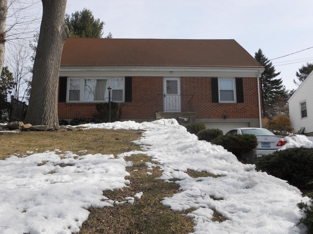 Property Photo:  17 Wescott Street  CT 06878 