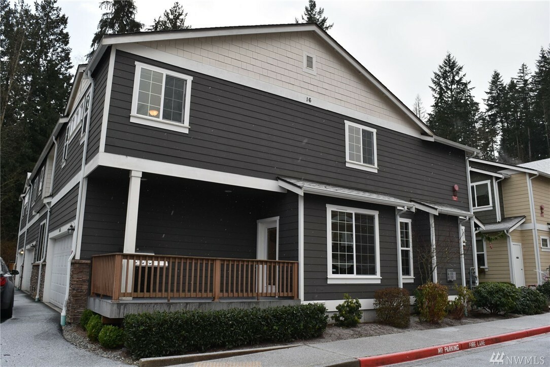 Property Photo:  21602 11th Dr SE  WA 98021 