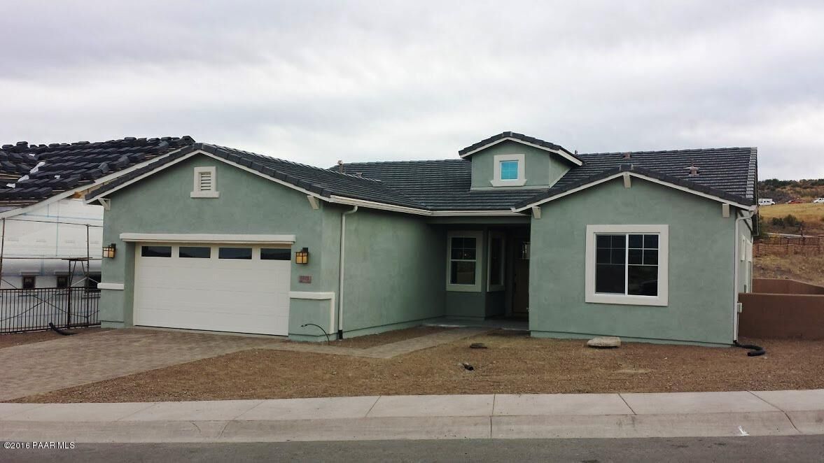 Property Photo:  1701 Ascott Street  AZ 86301 