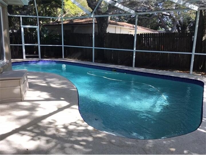 Property Photo:  5287 99th Way N  FL 33708 