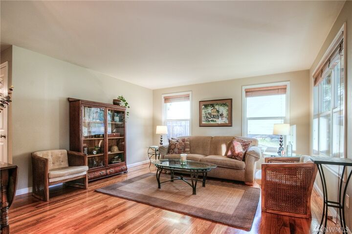 Property Photo:  15843 198th Place NE  WA 98077 