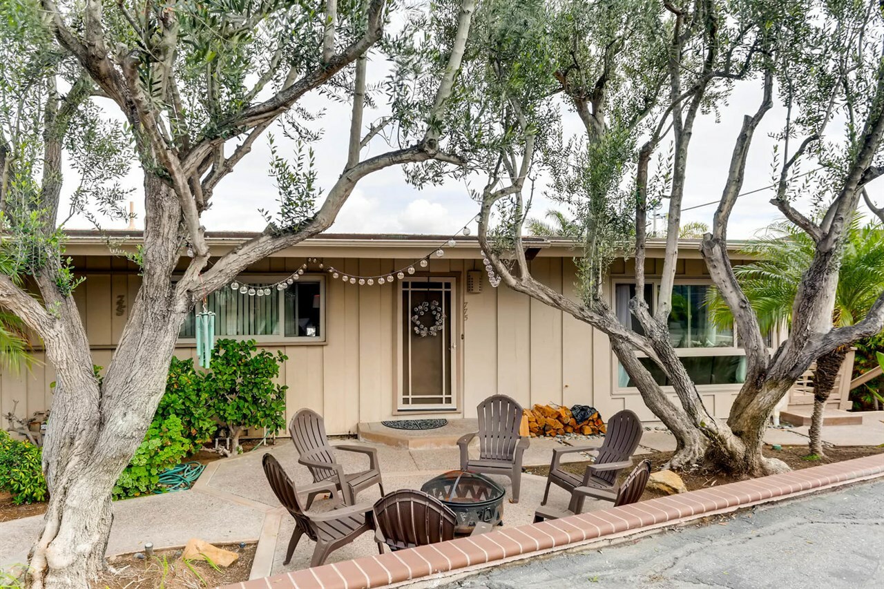 Property Photo:  775-777 Neptune Ave  CA 92024 