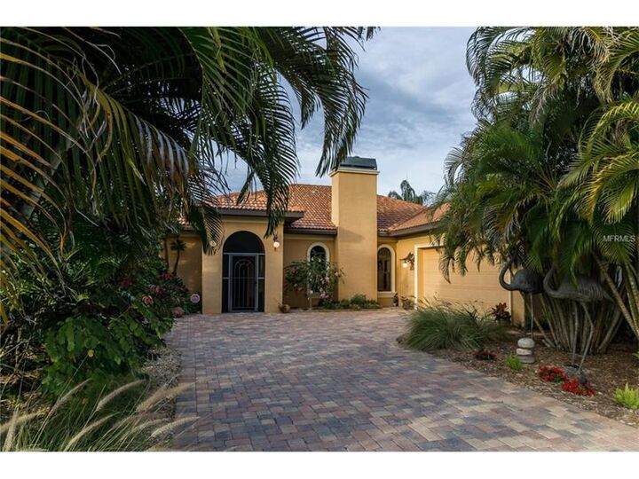 Property Photo:  224 Gulf Drive  FL 34285 