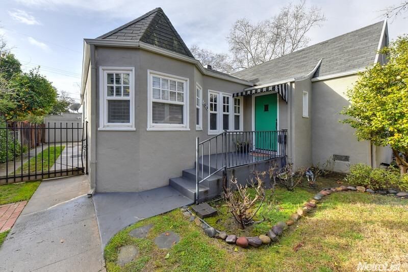 Property Photo:  1010 Vallejo Way  CA 95818 