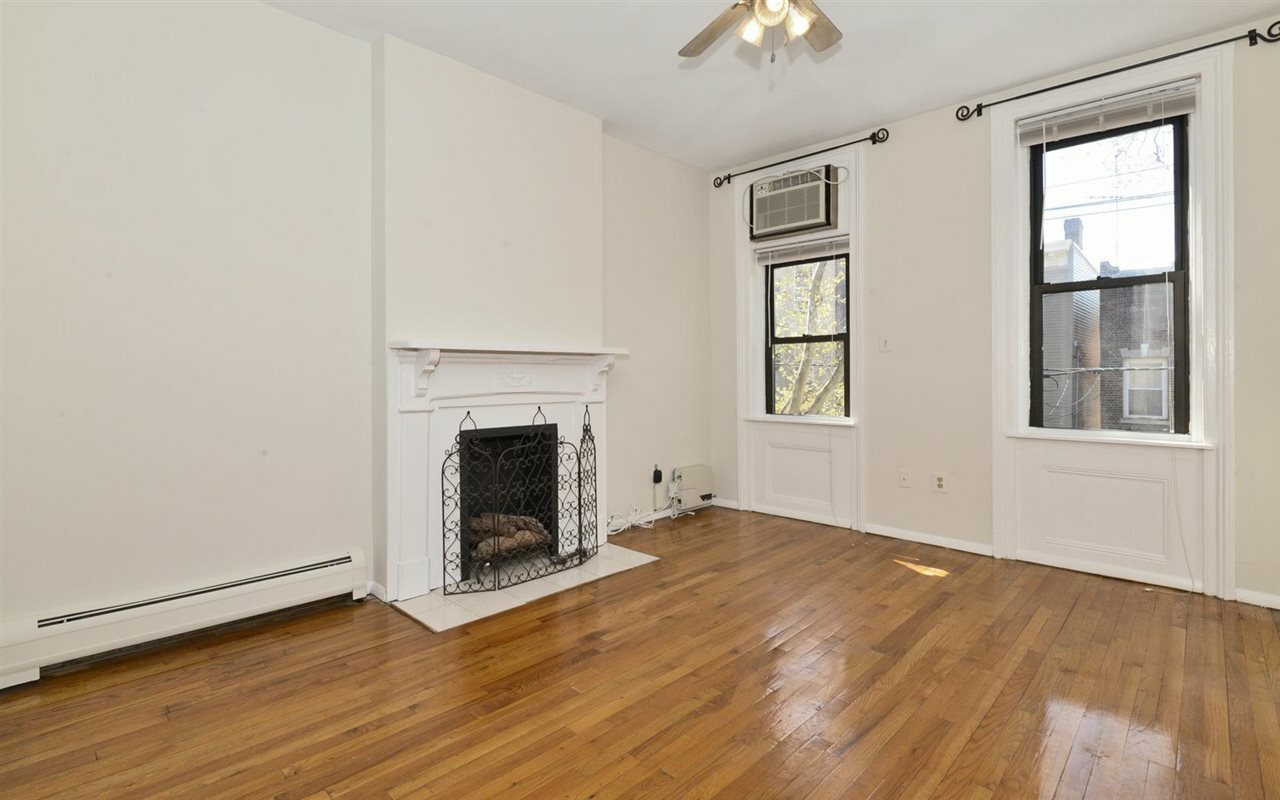 Property Photo:  372 2nd St 2R  NJ 07302 