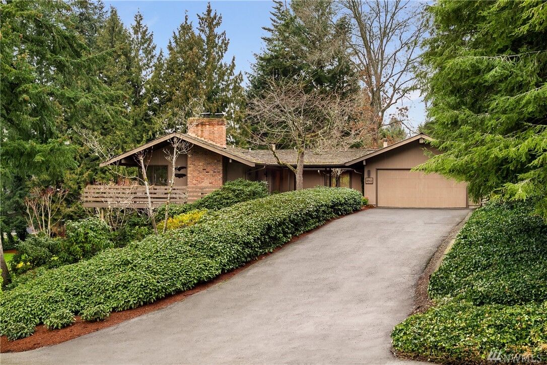 Property Photo:  8612 NE 14th St  WA 98004 