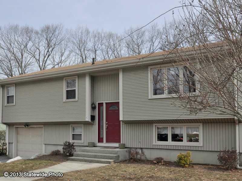 Property Photo:  6 Birchwood Drive  RI 02919 