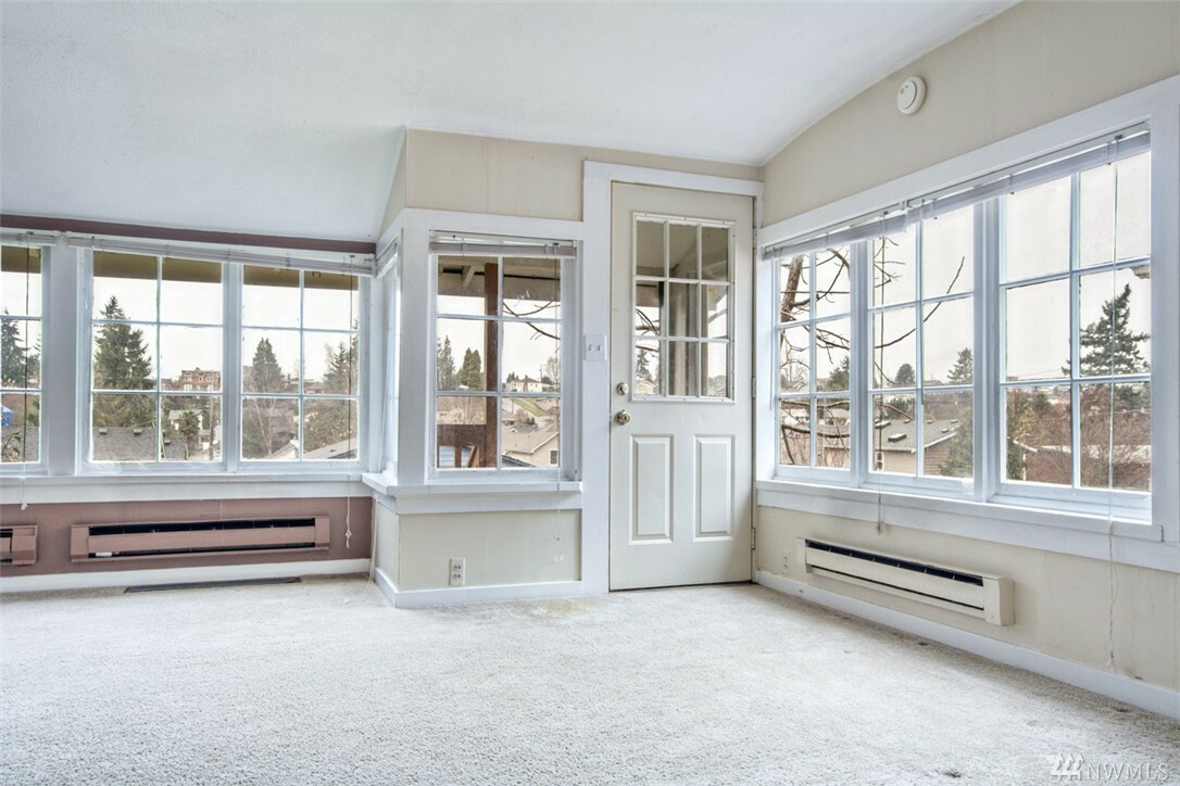 Property Photo: 5226 38th Ave SW WA 98126