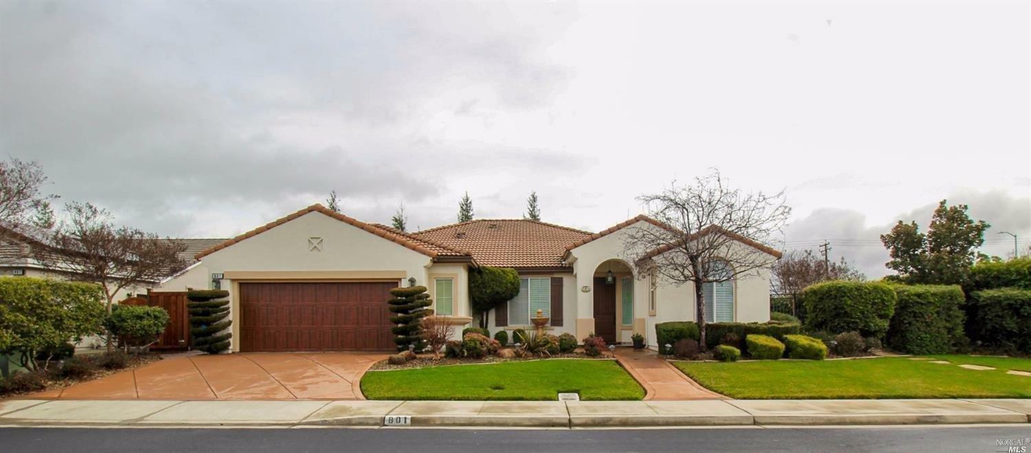 Property Photo:  801 Rio Grande Drive  CA 95687 