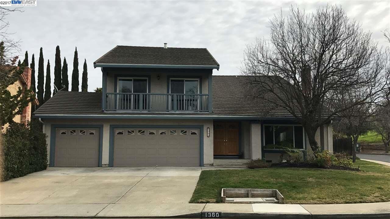 Property Photo:  1360 Rising Dawn Ln  CA 94521 