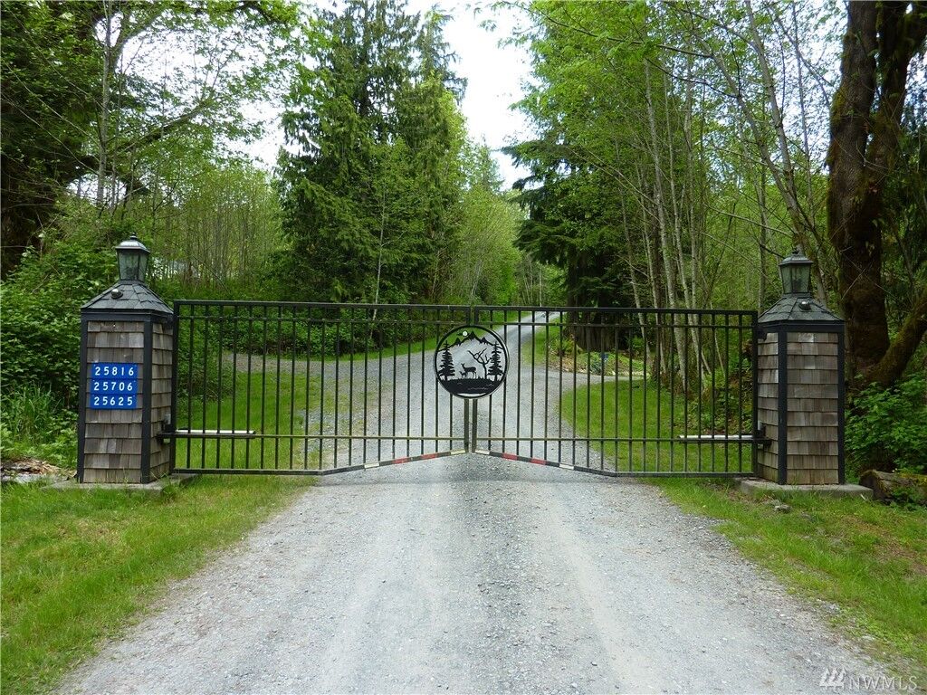 Property Photo:  258 Xx  Ebey Mountain Rd  WA 98223 