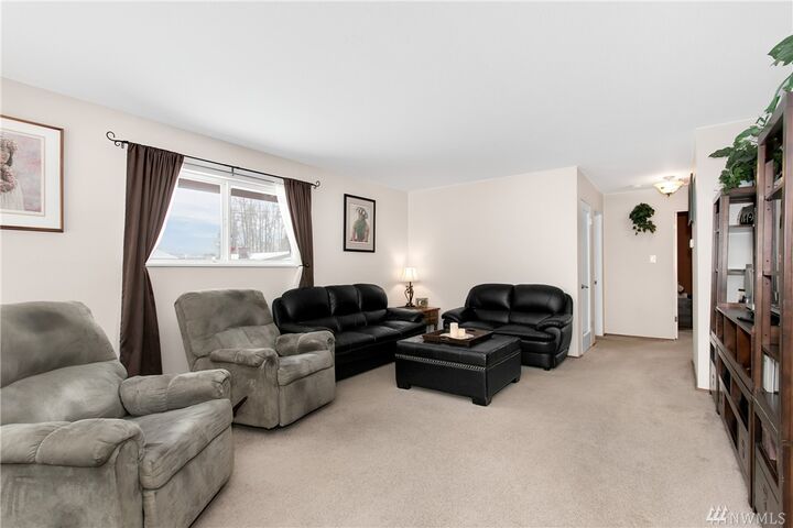 Property Photo: 9001 Tacoma Ave S WA 98444