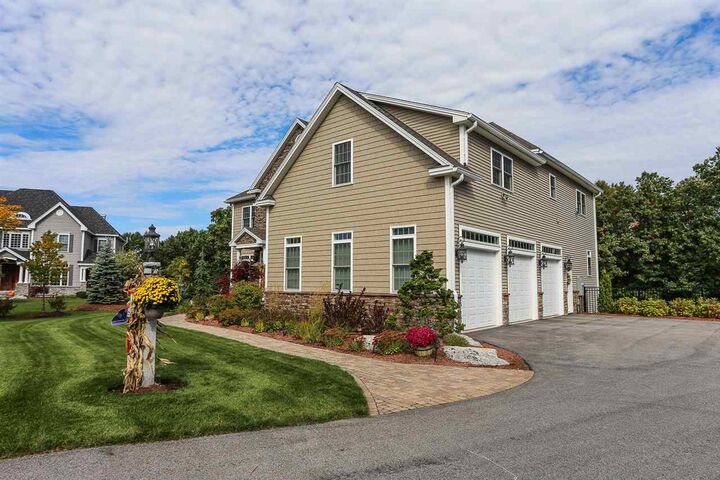 Property Photo:  355 Lindstrom Lane  NH 03104 
