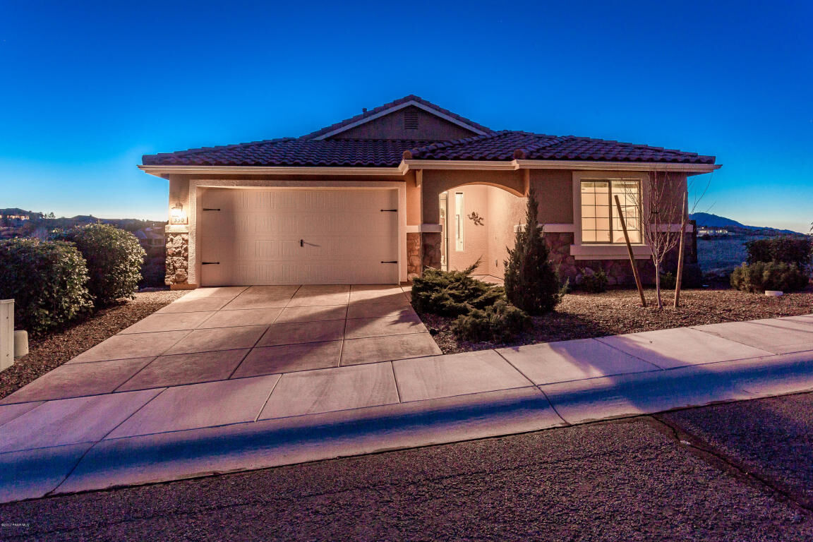 Property Photo: 330 Breezy Road AZ 86301