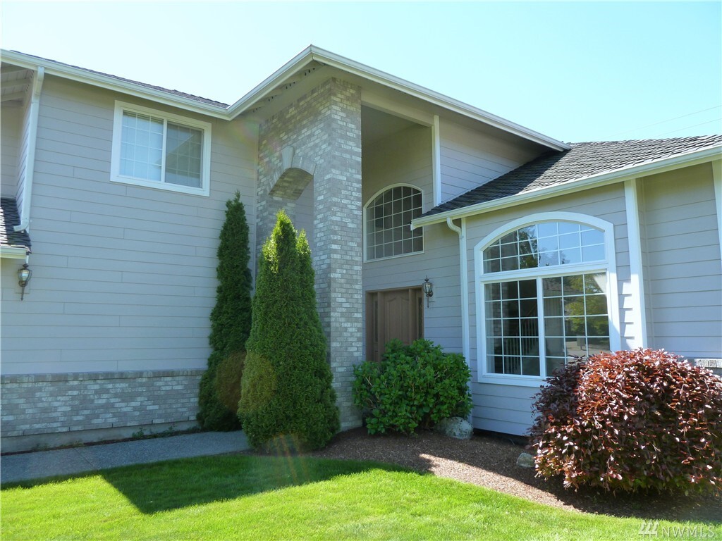 Property Photo: 15030 59th Dr SE WA 98296
