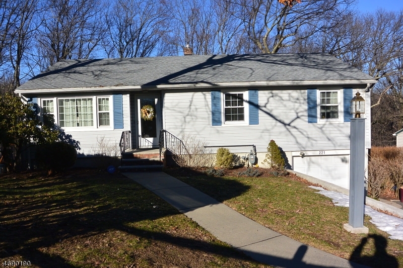 Property Photo:  221 Jackson Ave  NJ 07866 