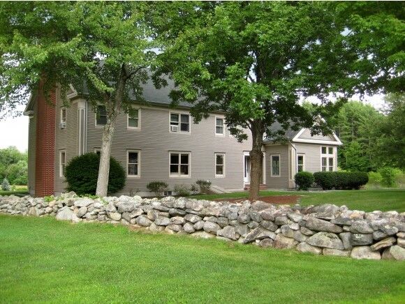 Property Photo:  488 Dearborn Road  NH 03032 