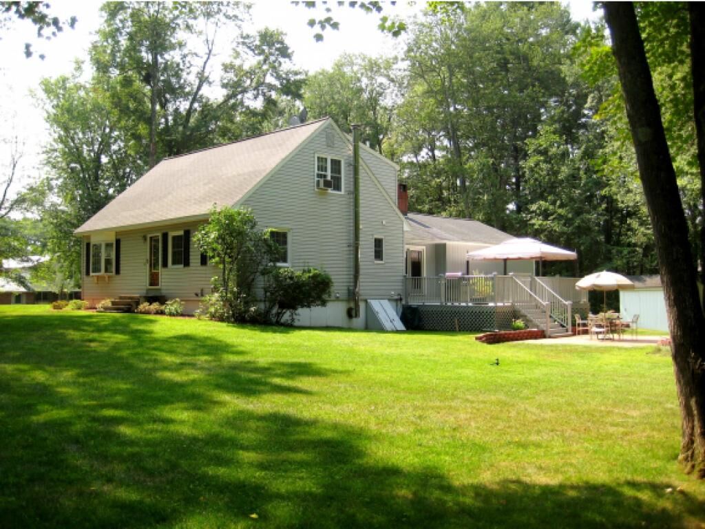 Property Photo:  12 Cabot Road  NH 03054 