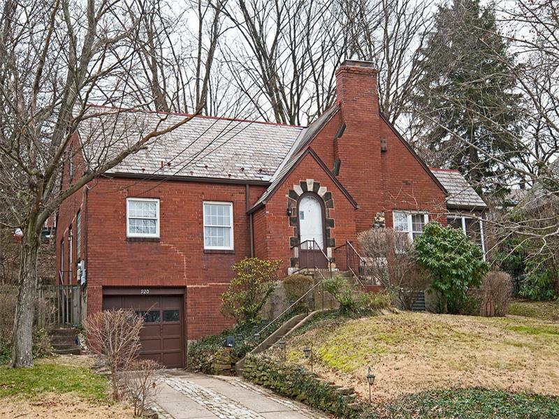 Property Photo:  920 William Penn Court  PA 15221 