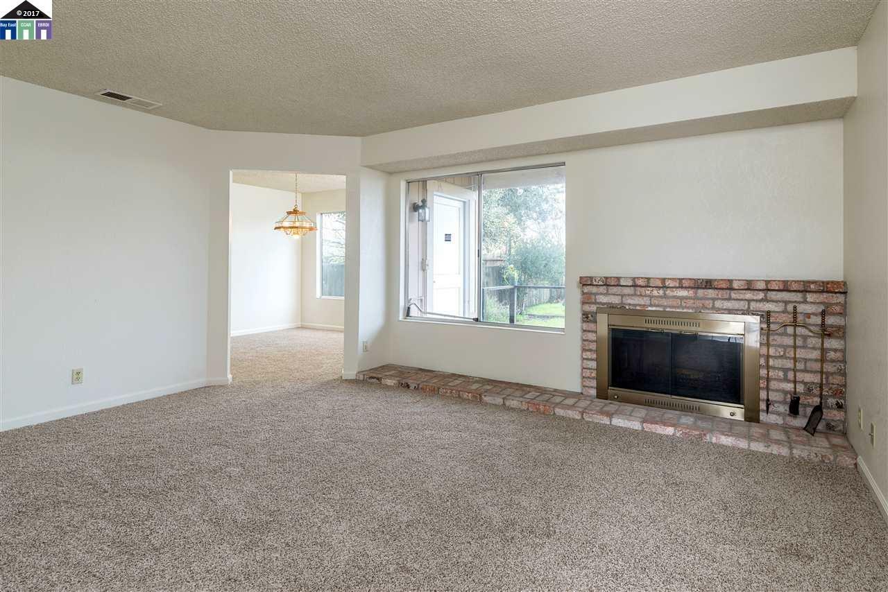 Property Photo:  21 Haviland Ct  CA 94806-2854 