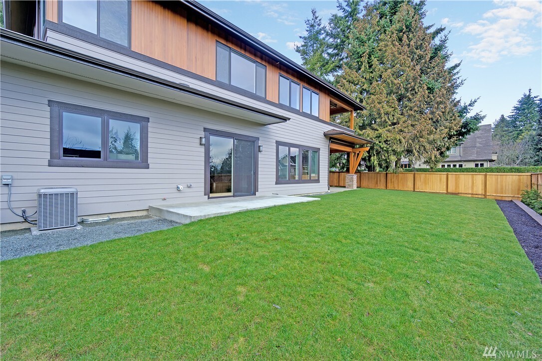 Property Photo: 1820 98th Ave NE WA 98004