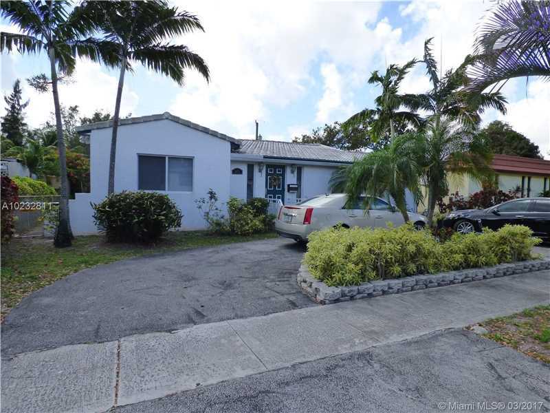 Property Photo: 1950 NE 157th Ter FL 33162