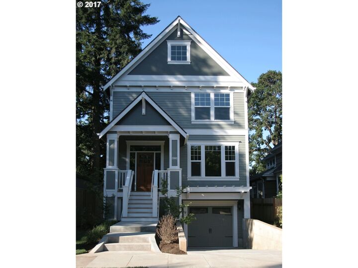 7284 SW 33rd Ave  Portland OR 97219 photo