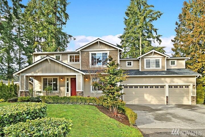 Property Photo: 12448 NE 72nd St WA 98033