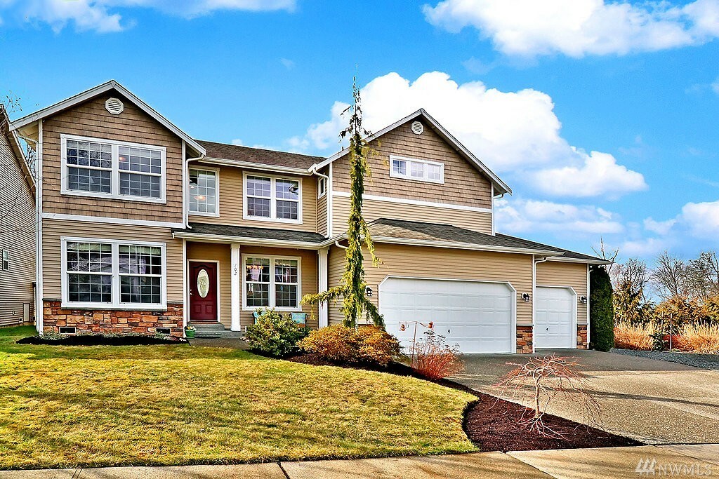 Property Photo: 702 79th Dr NE WA 98258