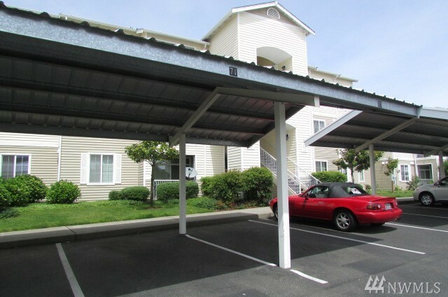 Property Photo: 1011 186th St E 241 WA 98375