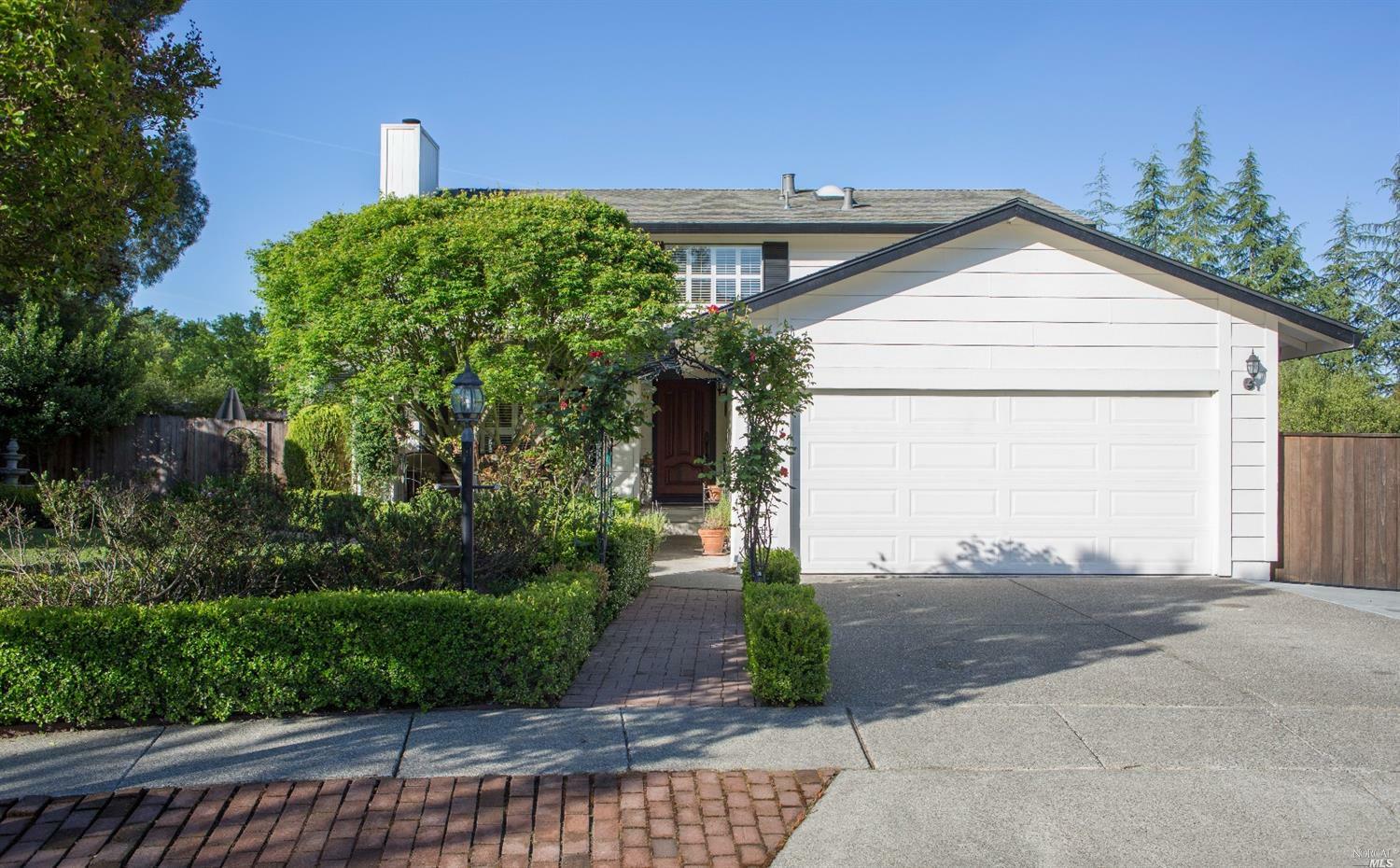 Property Photo:  4826 Comfrey Place  CA 95405 